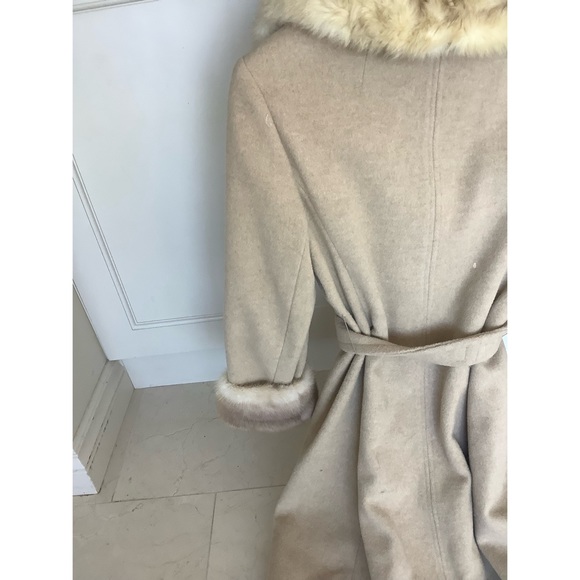❤️SOLD❤️ 100% Wool Real Fur Max Mara Style Coat in Beige/Camel. - Picture 4 of 6